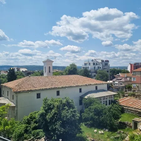 Roman Panorama - Unique View Over Ruins, Steps To Beach Appartamento Varna