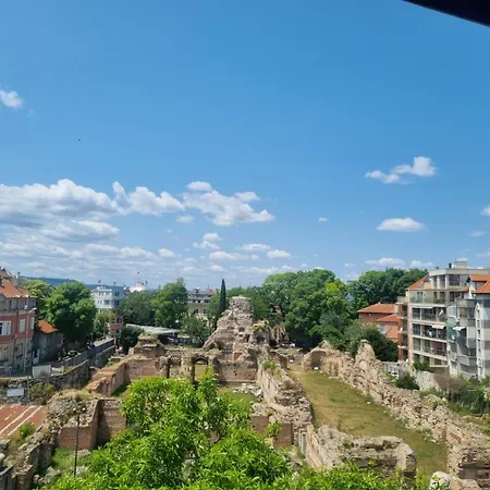 Roman Panorama - Unique View Over Ruins, Steps To Beach Apartament